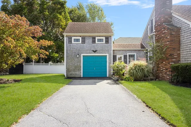 $3,250 | 42 Fairmount Street, New Bedford, MA 02740