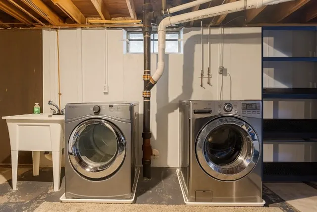 $3,250 | 42 Fairmount Street, New Bedford, MA 02740