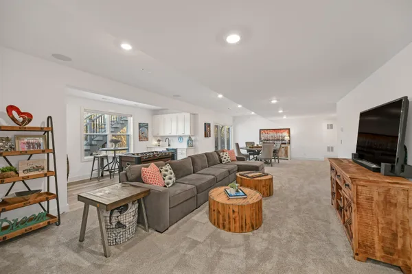$1,575,000 | 6850 West River Birch Drive, Mequon, WI 53092
