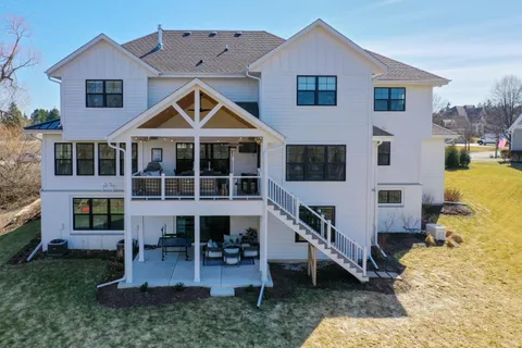 $1,575,000 | 6850 West River Birch Drive, Mequon, WI 53092
