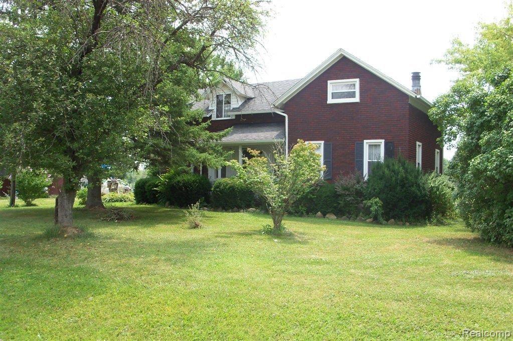 9033 Division Road Casco, MI 48064 - Photo 5 of 6 100_0300.JPG