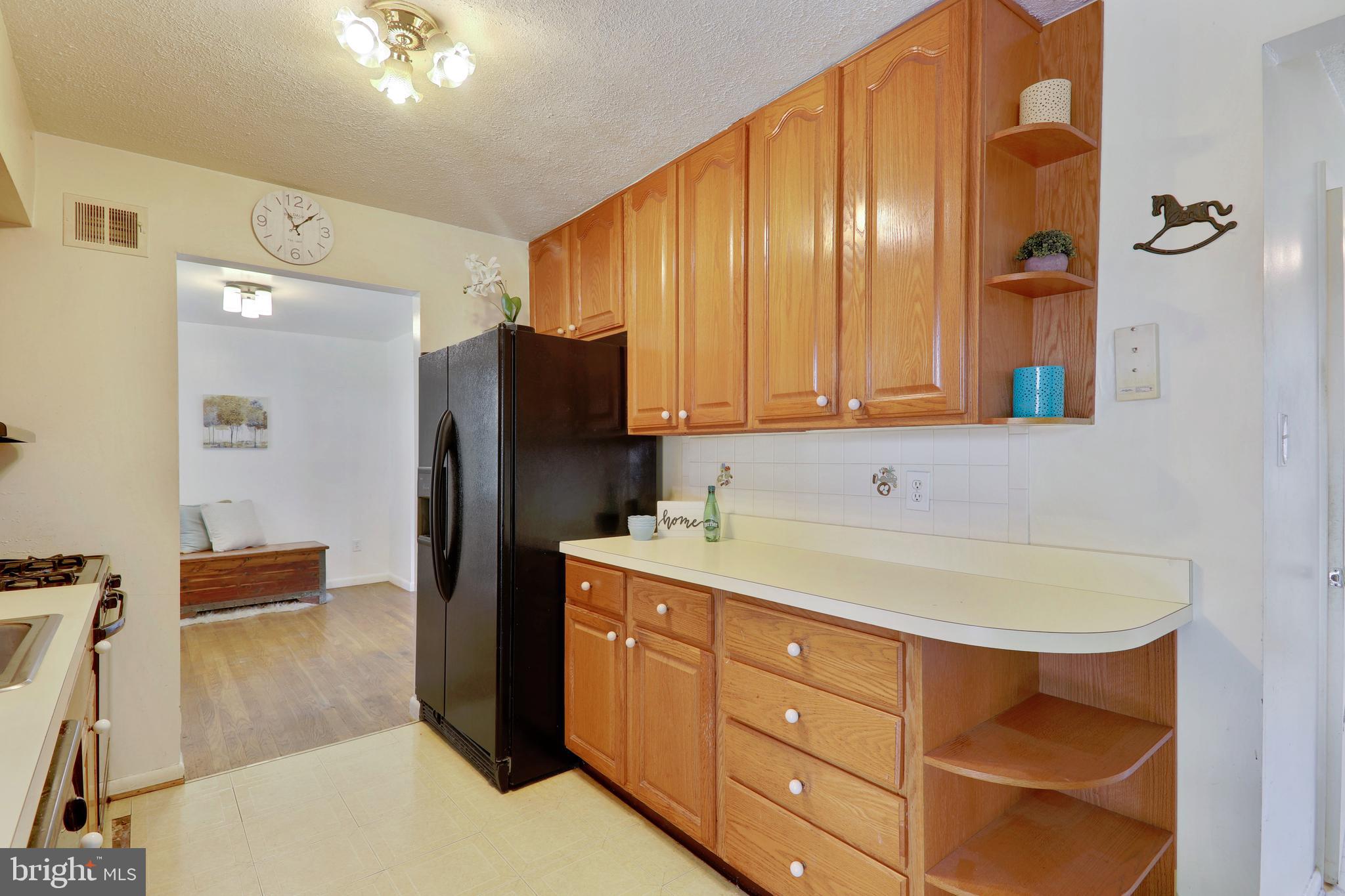 16108 Kent Road Laurel, MD 20707 - Photo 11 of 54 UPDATED OAK CABINETS