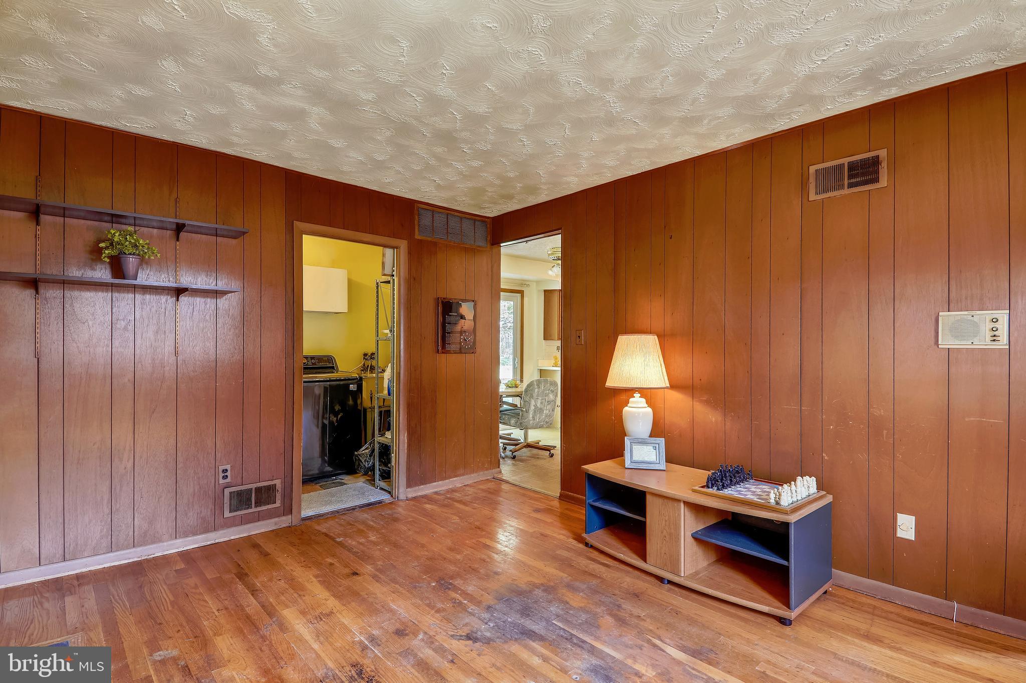 16108 Kent Road Laurel, MD 20707 - Photo 26 of 54 WOOD FLOORING
