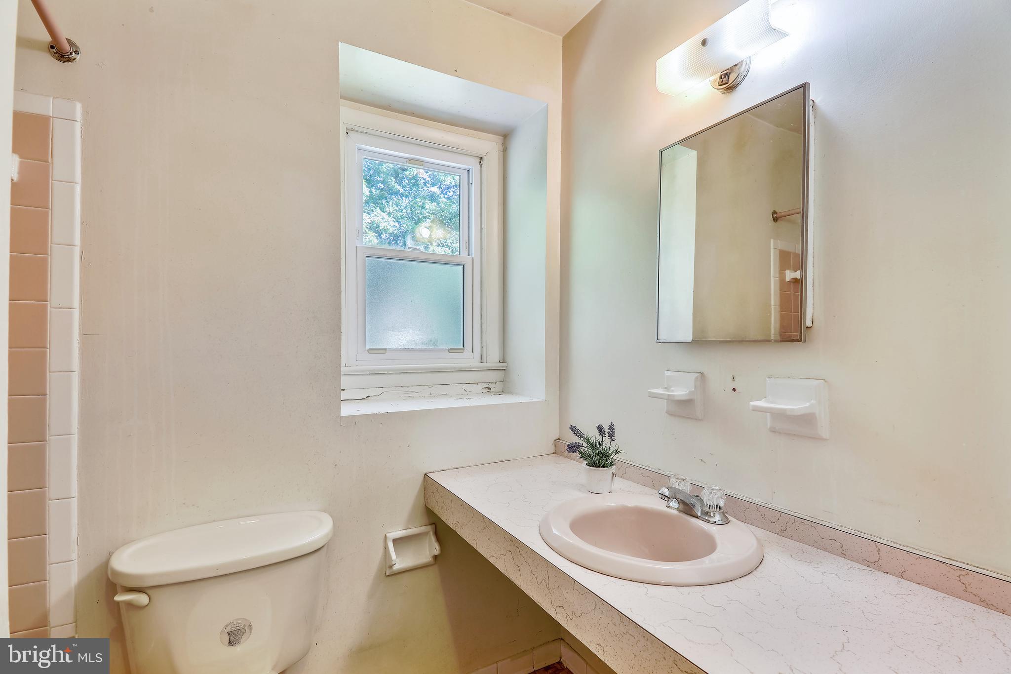 16108 Kent Road Laurel, MD 20707 - Photo 45 of 54 CENTER HALL BATHROOM W/ SHOWER-TUB COMBINATION