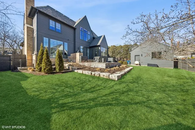 $3,995,000 | 13 South Elm Street, Hinsdale, IL 60521