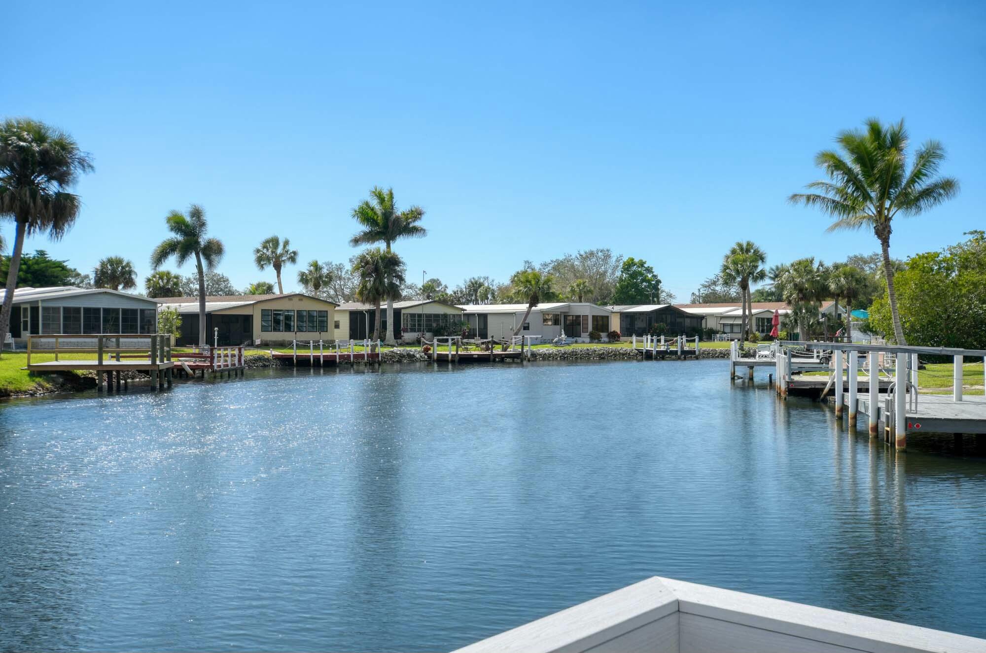 18 Henderson Naples, FL 34114 - Photo 16 of 33 tempImagegcOsVJ