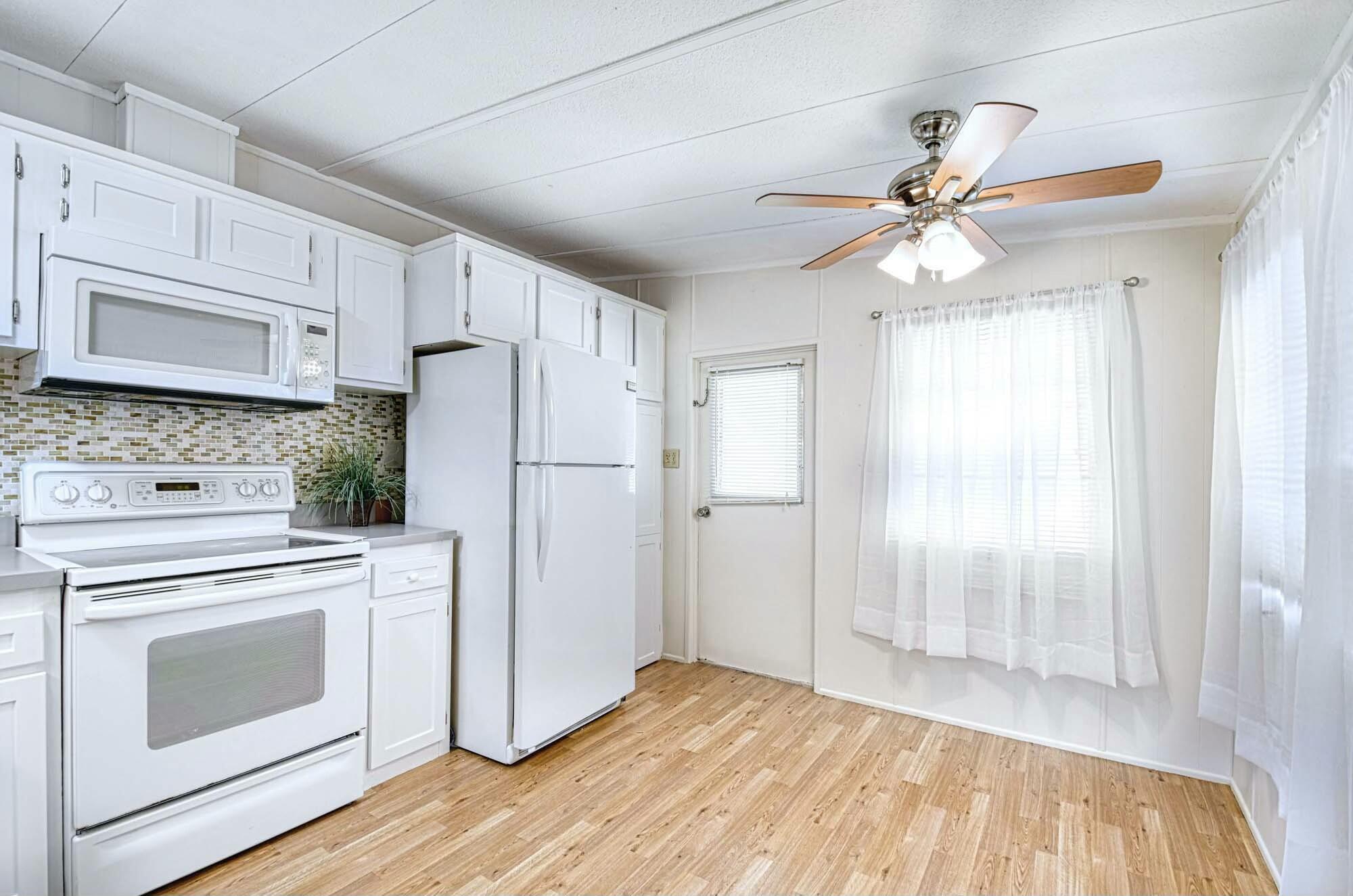 18 Henderson Naples, FL 34114 - Photo 5 of 33 tempImagejxxCjt