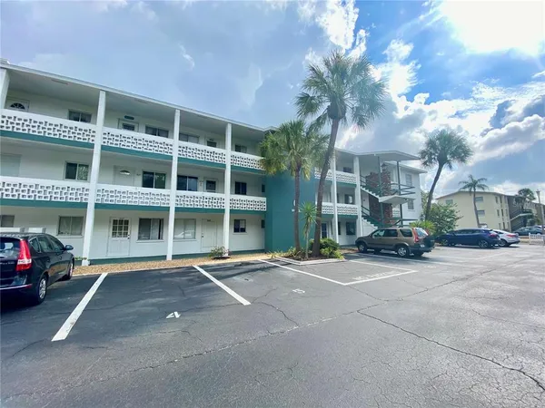 $1,000 | 1825 Flamingo Boulevard, Unit O26, Bradenton, FL 34207