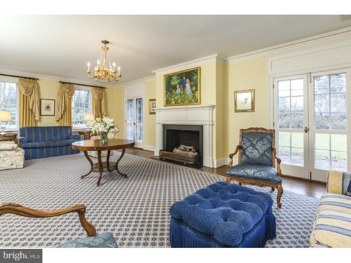161 Hodge Road Princeton, NJ 08540 - Photo 4 of 25 Living Room