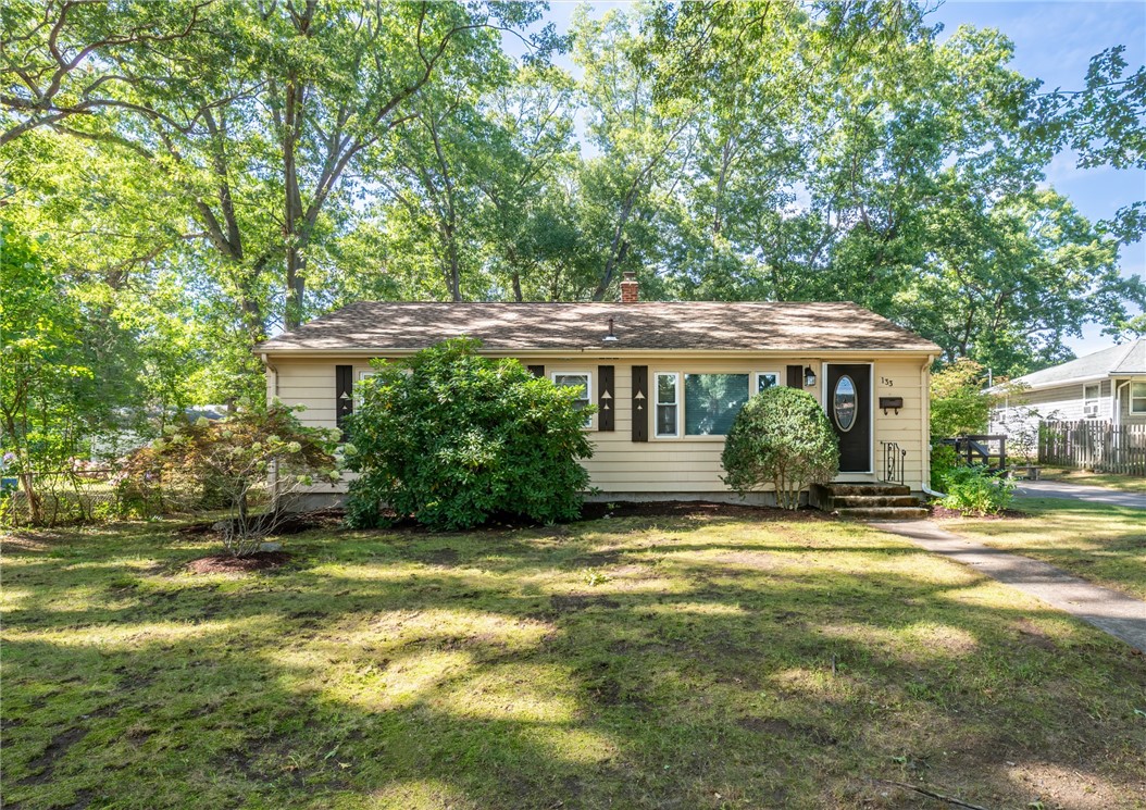 133 Inman Avenue Warwick, RI 02886 - Photo 1 of 31 Exterior front