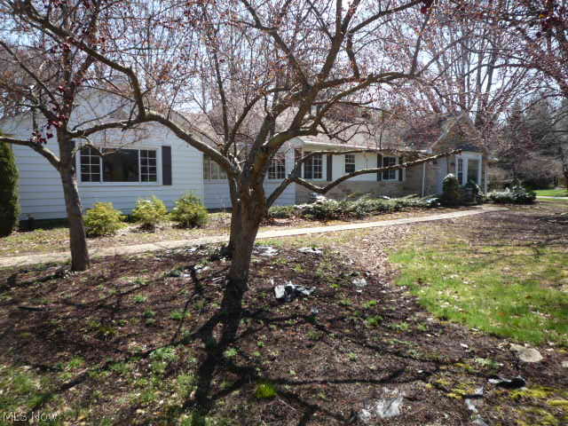 37 South Revere Road Akron, OH 44313 - Photo 1 of 16 Gallery Image 1