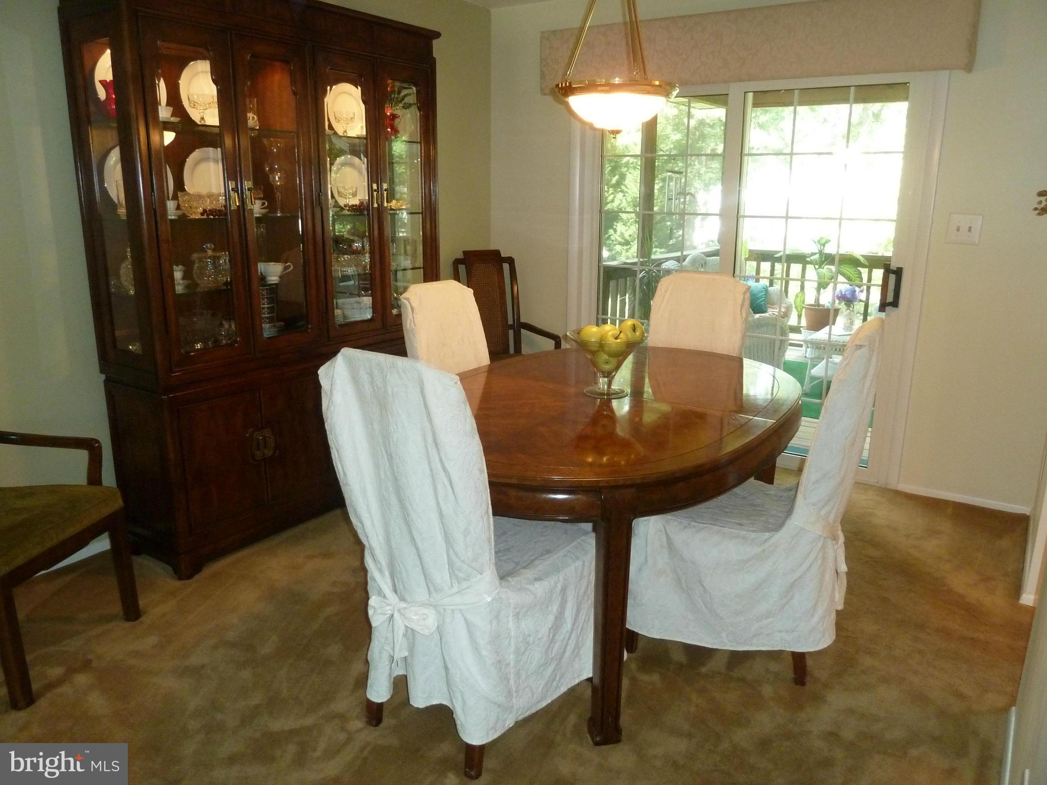 197 Hickory Point Road Pasadena, MD 21122 - Photo 9 of 26 Dining Room