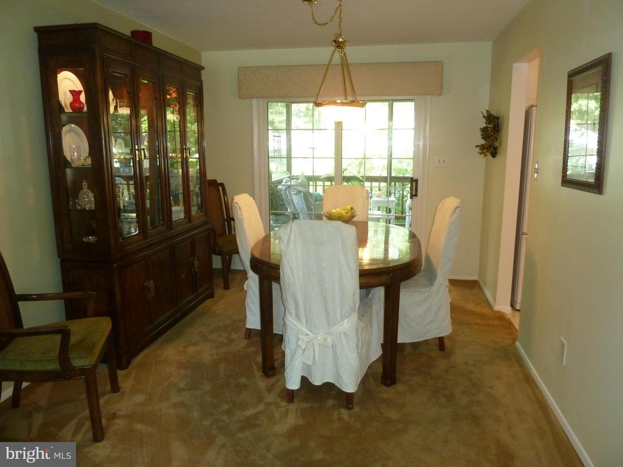 197 Hickory Point Road Pasadena, MD 21122 - Photo 10 of 26 Dining Room