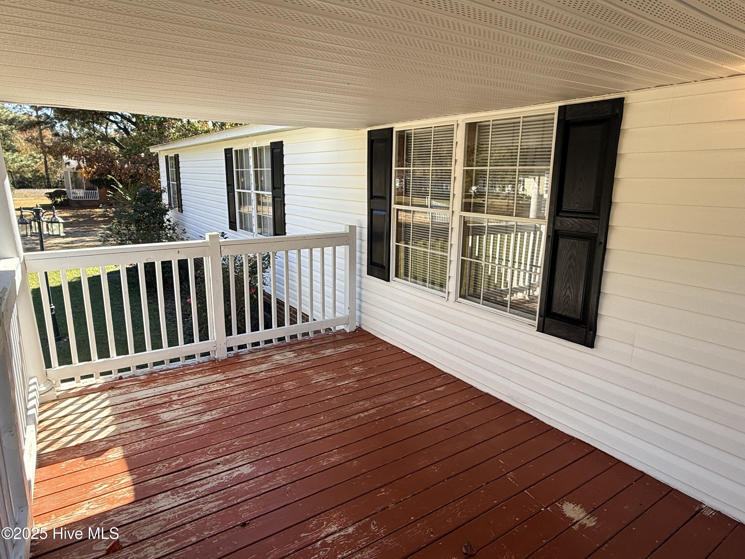 325 Wises Store Road Murfreesboro, NC 27855 - Photo 52 of 60 Front Porch