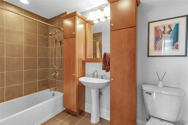 $2,885 | 132 Lakefront Boulevard, Unit 105, Buffalo, NY 14202