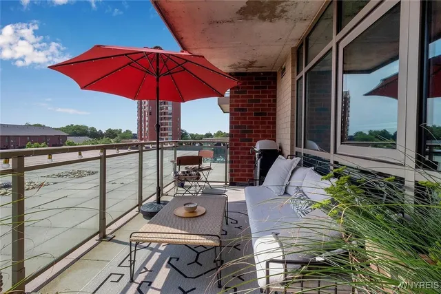 $2,885 | 132 Lakefront Boulevard, Unit 105, Buffalo, NY 14202