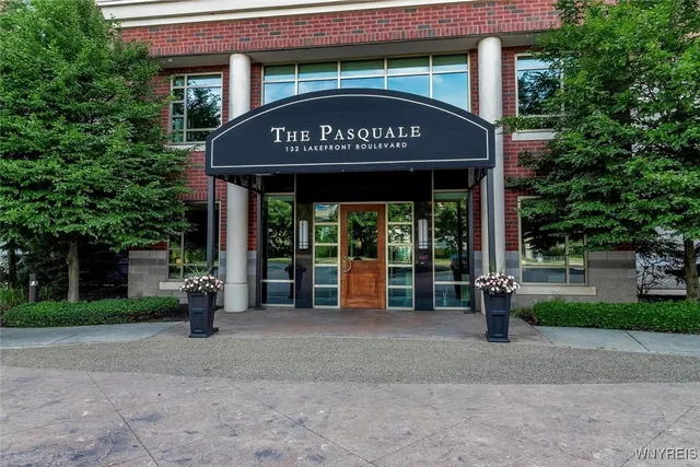 $2,885 | 132 Lakefront Boulevard, Unit 105, Buffalo, NY 14202
