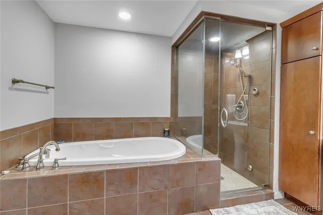 $2,885 | 132 Lakefront Boulevard, Unit 105, Buffalo, NY 14202