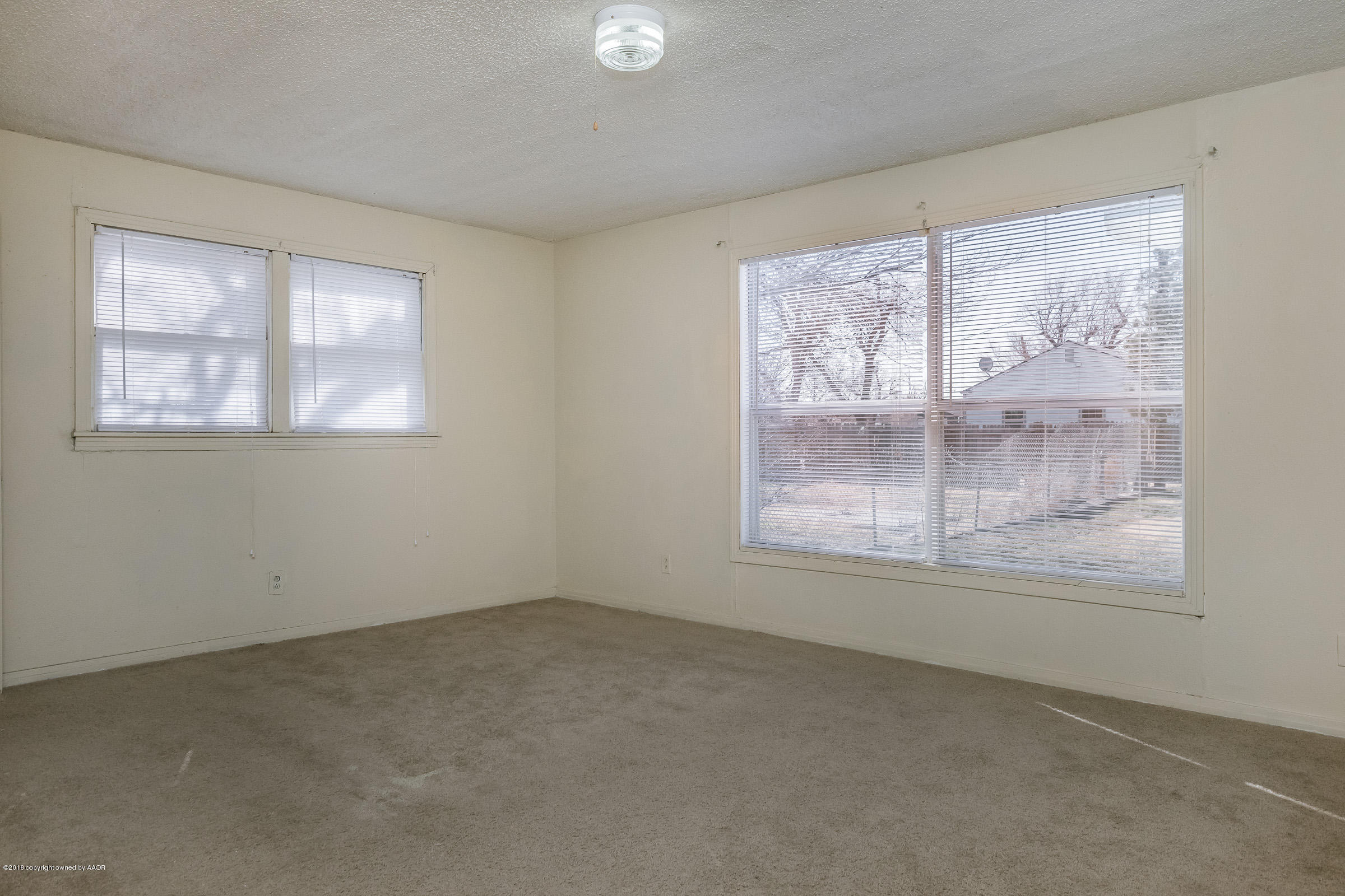 1703 North Spring Street Amarillo, TX 79107 - Photo 10 of 17 Master Bedroom_