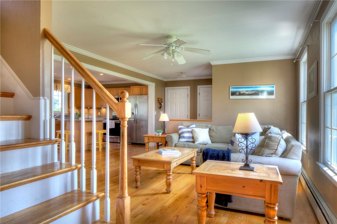 230 Spring Hill Road Portsmouth, RI 02871 - Photo 4 of 34 Gallery Image 4