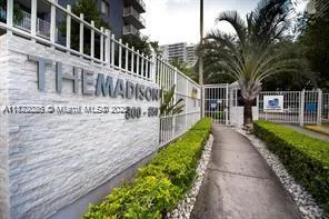 $309,900 | 850 North Miami Avenue, Unit W708, Miami, FL 33136