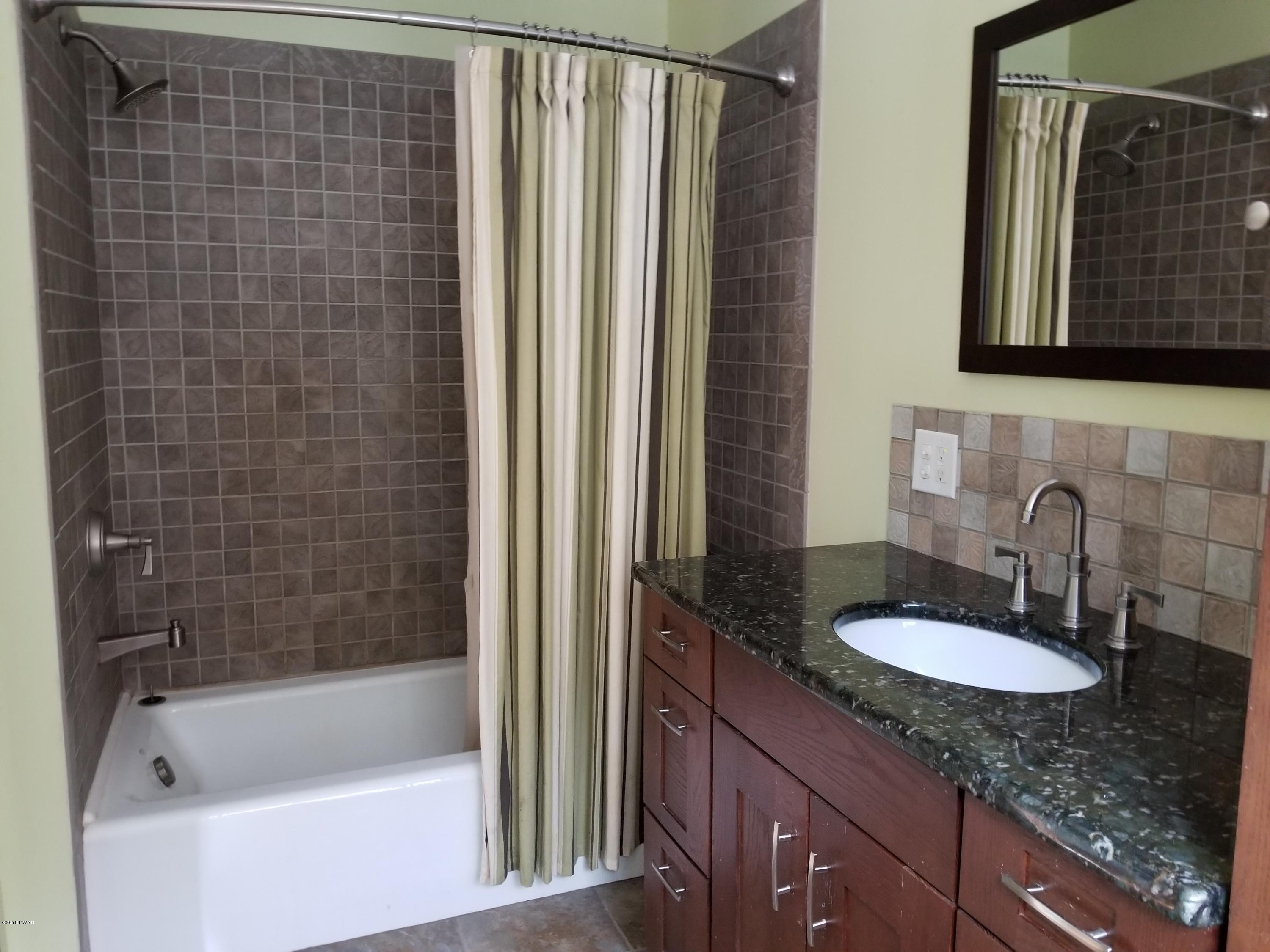 117 Moon Valley Road Milford, PA 18337 - Photo 25 of 34 25. Master Bathroom