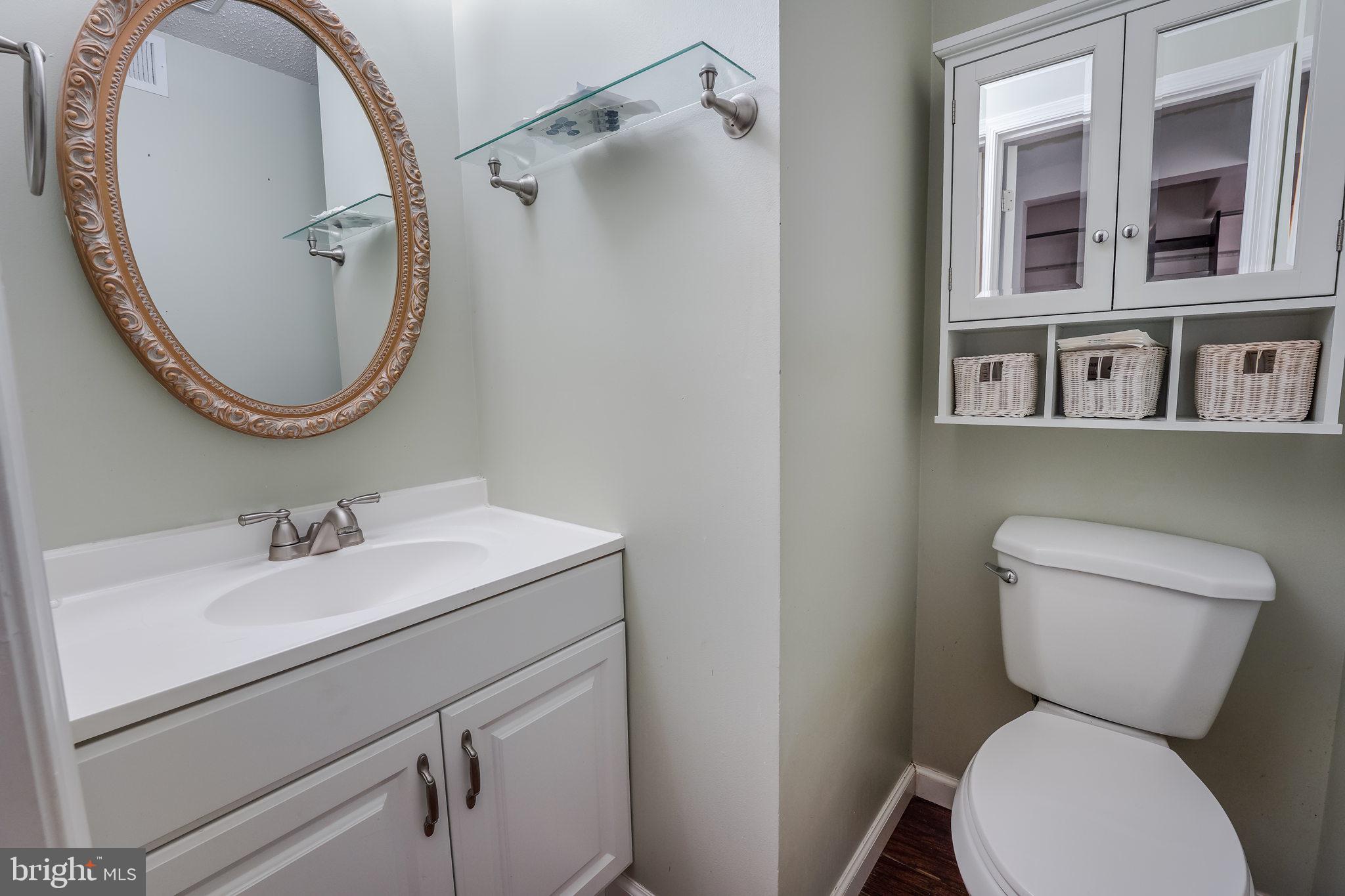 5917 Freds Oak Road Burke, VA 22015 - Photo 20 of 32 Half bath on lower level