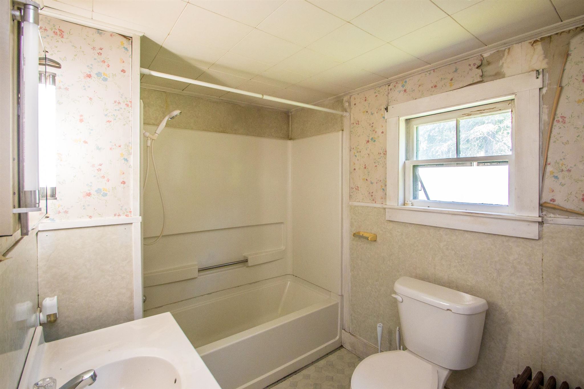 9 Garland Road Lancaster, NH 03584 - Photo 7 of 28