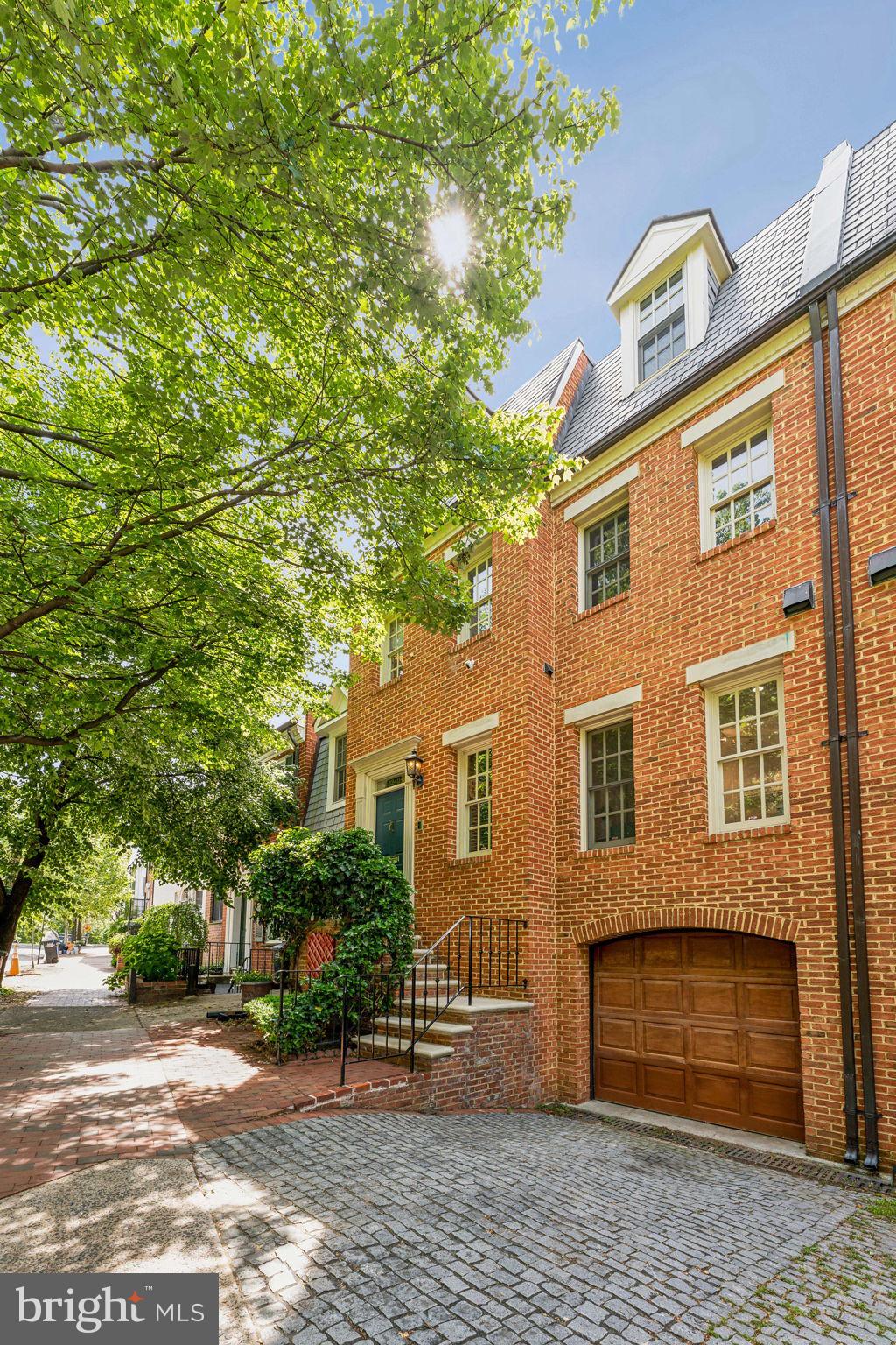 3240 Reservoir Road Northwest Washington, DC 20007 - Photo 2 of 28 Gallery Image 2