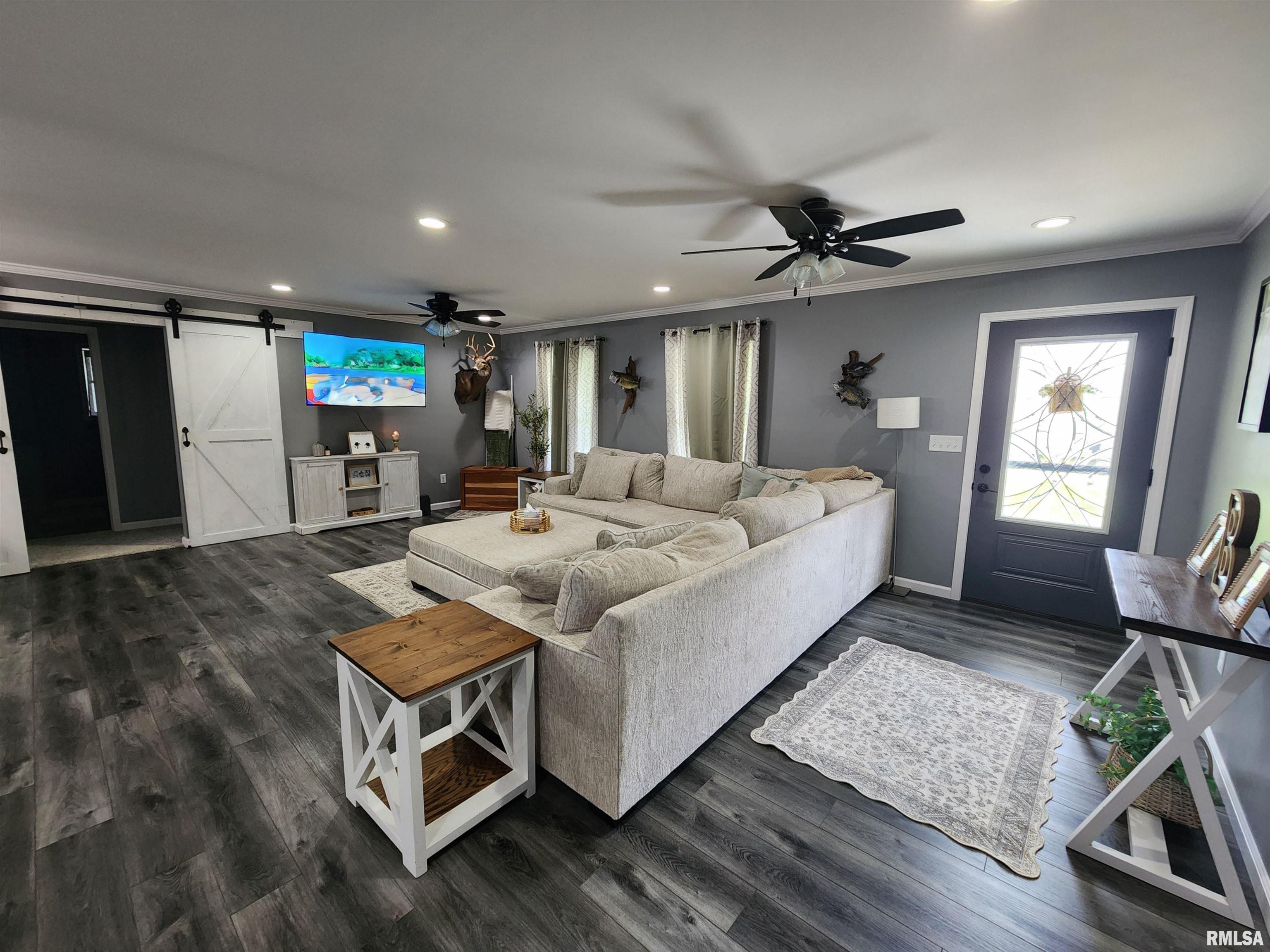 1009 Trolley Road Eldorado, IL 62930 - Photo 12 of 40