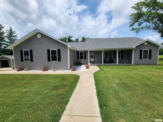 $273,000 | 1009 Trolley Road, Eldorado, IL 62930