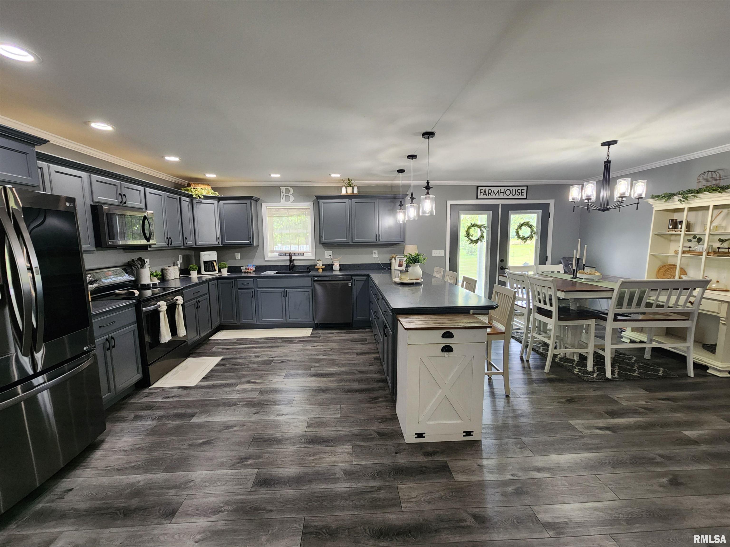 1009 Trolley Road Eldorado, IL 62930 - Photo 21 of 40