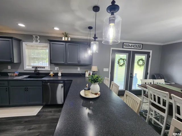 $273,000 | 1009 Trolley Road, Eldorado, IL 62930