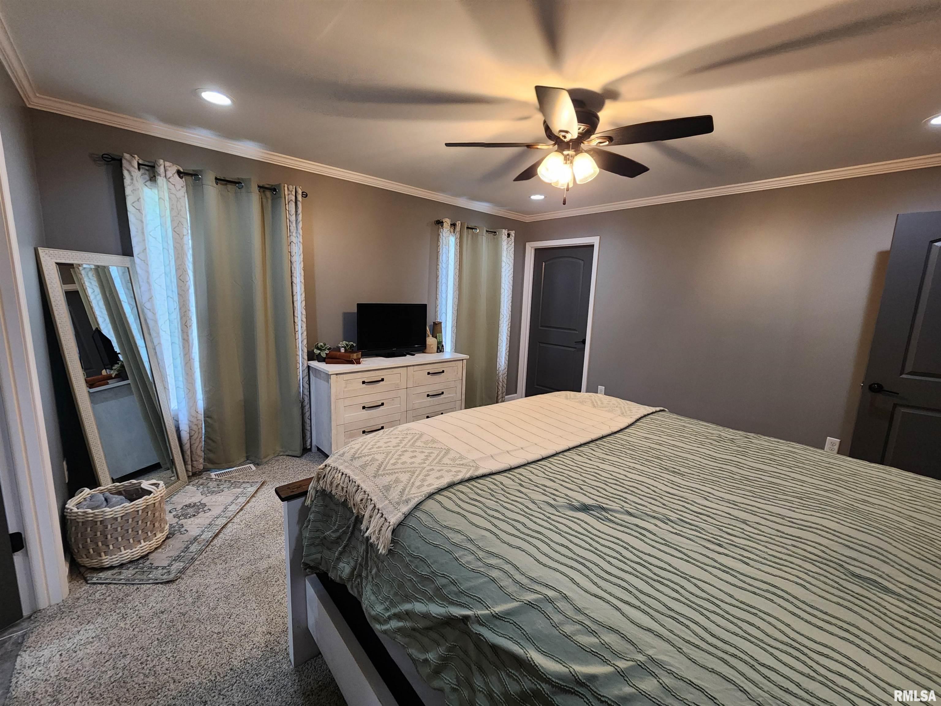 1009 Trolley Road Eldorado, IL 62930 - Photo 26 of 40