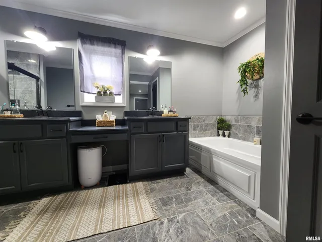 $273,000 | 1009 Trolley Road, Eldorado, IL 62930