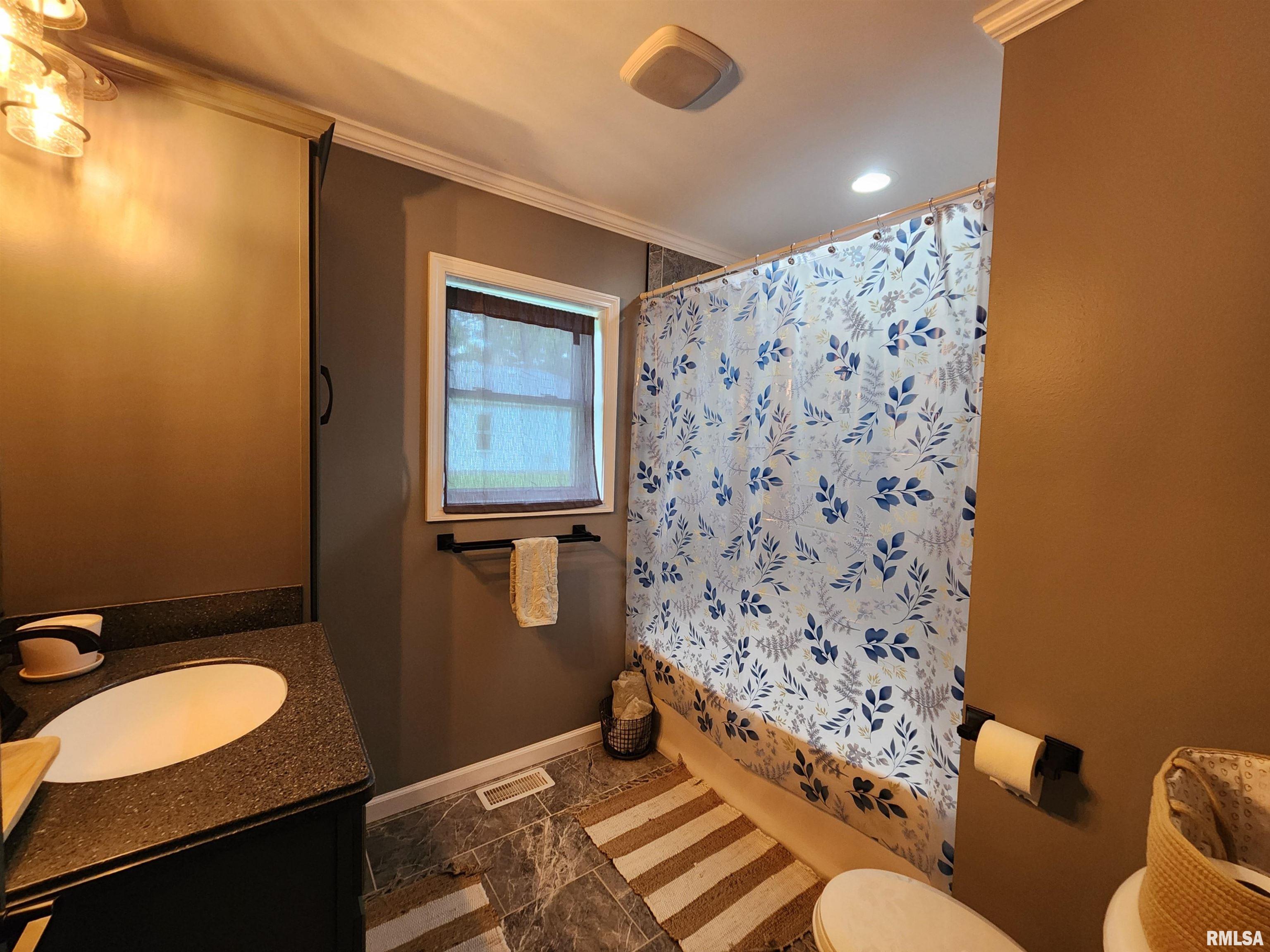 1009 Trolley Road Eldorado, IL 62930 - Photo 36 of 40