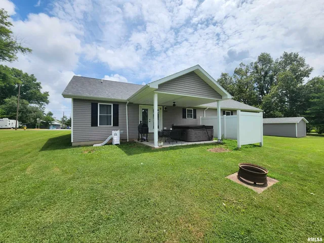 $273,000 | 1009 Trolley Road, Eldorado, IL 62930