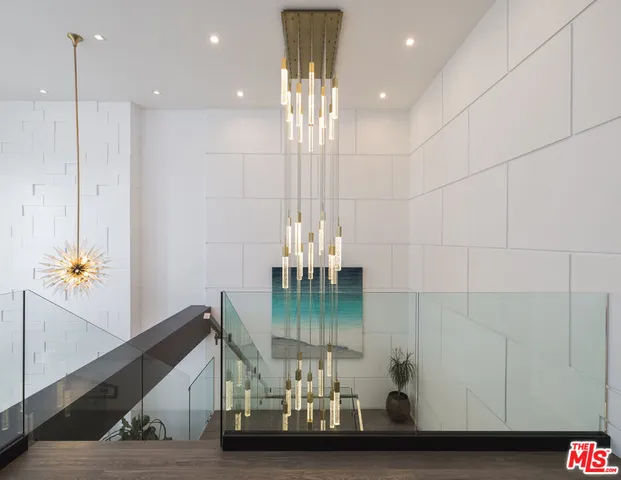 $11,950,000 | 800 North Tigertail Road, Los Angeles, CA 90049