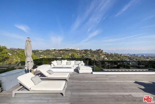 $11,950,000 | 800 North Tigertail Road, Los Angeles, CA 90049