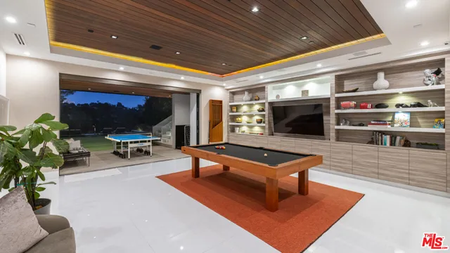 $11,950,000 | 800 North Tigertail Road, Los Angeles, CA 90049