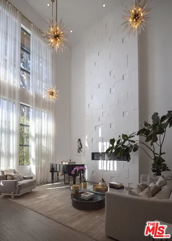 $11,950,000 | 800 North Tigertail Road, Los Angeles, CA 90049