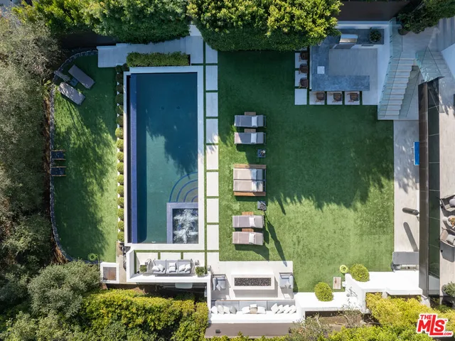 $11,950,000 | 800 North Tigertail Road, Los Angeles, CA 90049