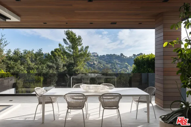 $11,950,000 | 800 North Tigertail Road, Los Angeles, CA 90049