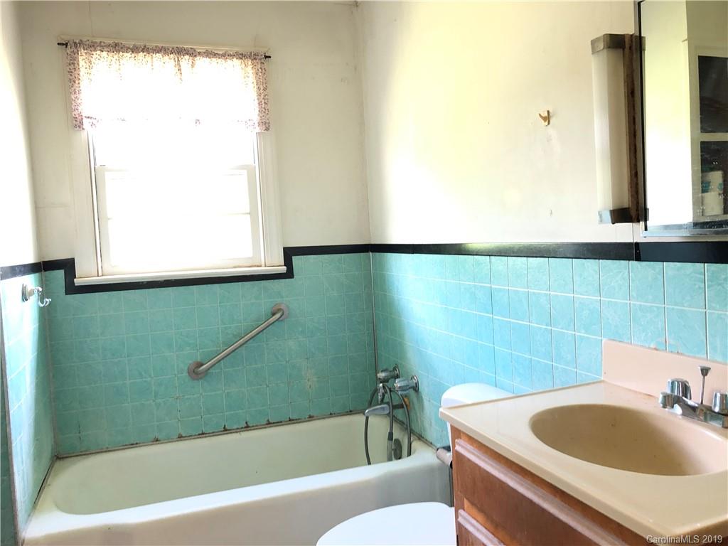 785 Powell Bridge Road Harmony, NC 28634 - Photo 8 of 15 Gallery Image 8