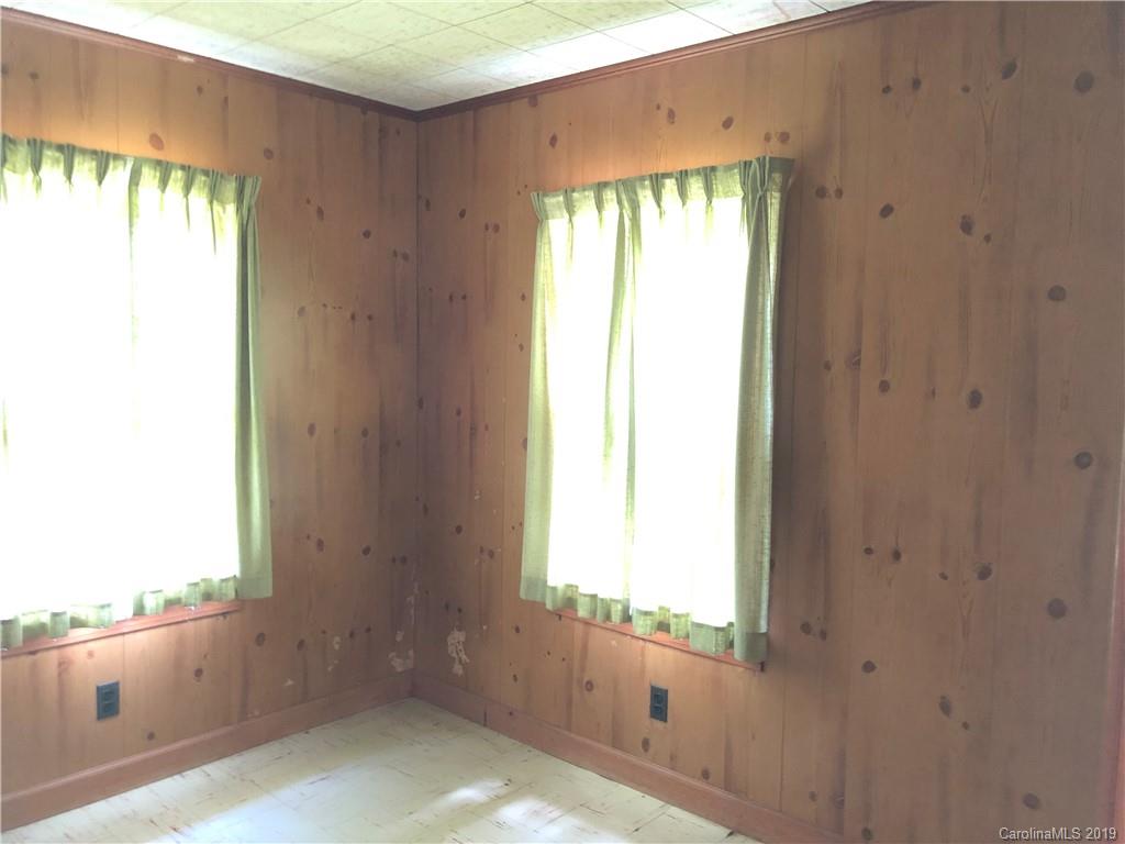 785 Powell Bridge Road Harmony, NC 28634 - Photo 9 of 15 Gallery Image 9