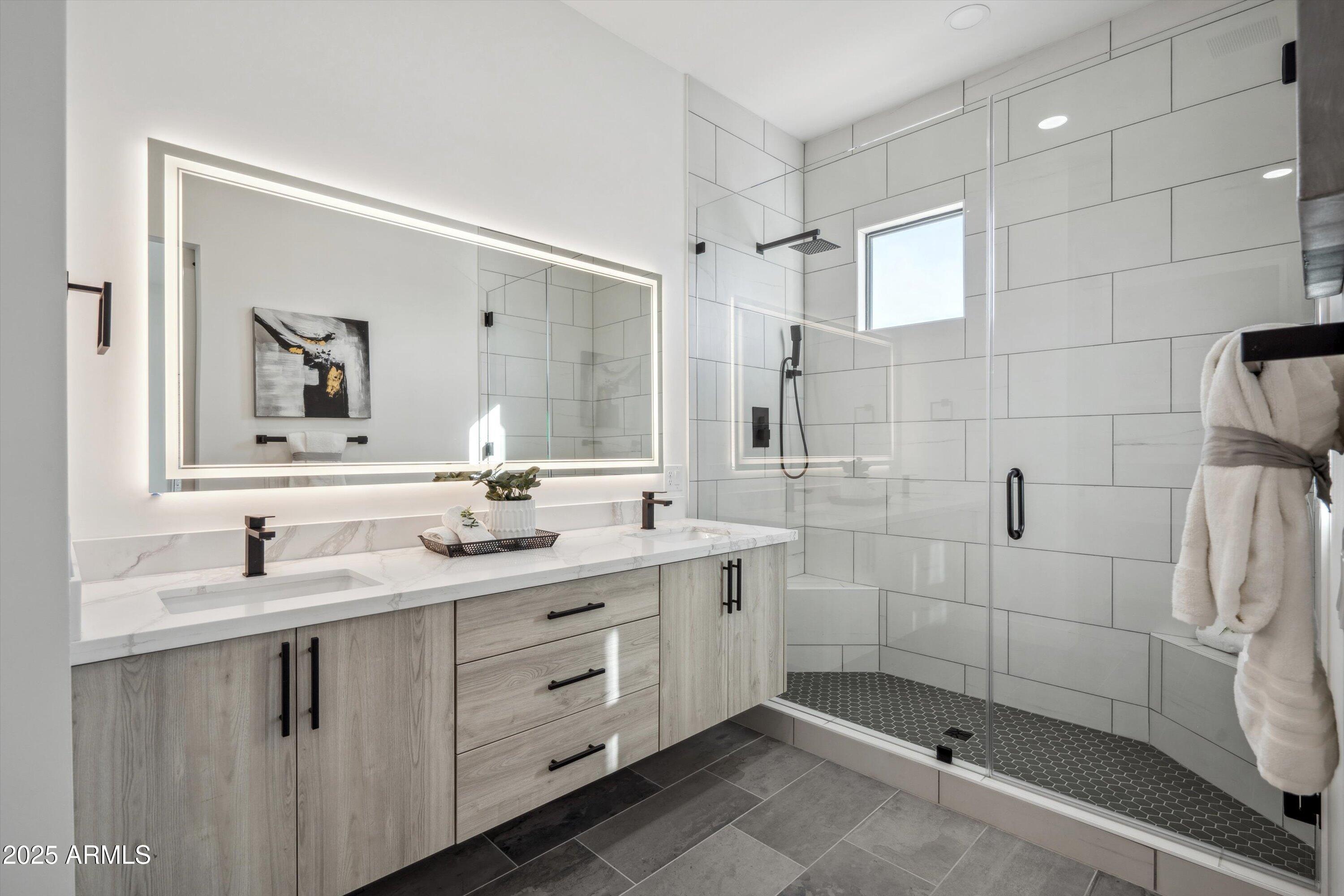1501 North Miller Road, Unit 1009 Scottsdale, AZ 85257 - Photo 19 of 46 16-Primary Bathroom
