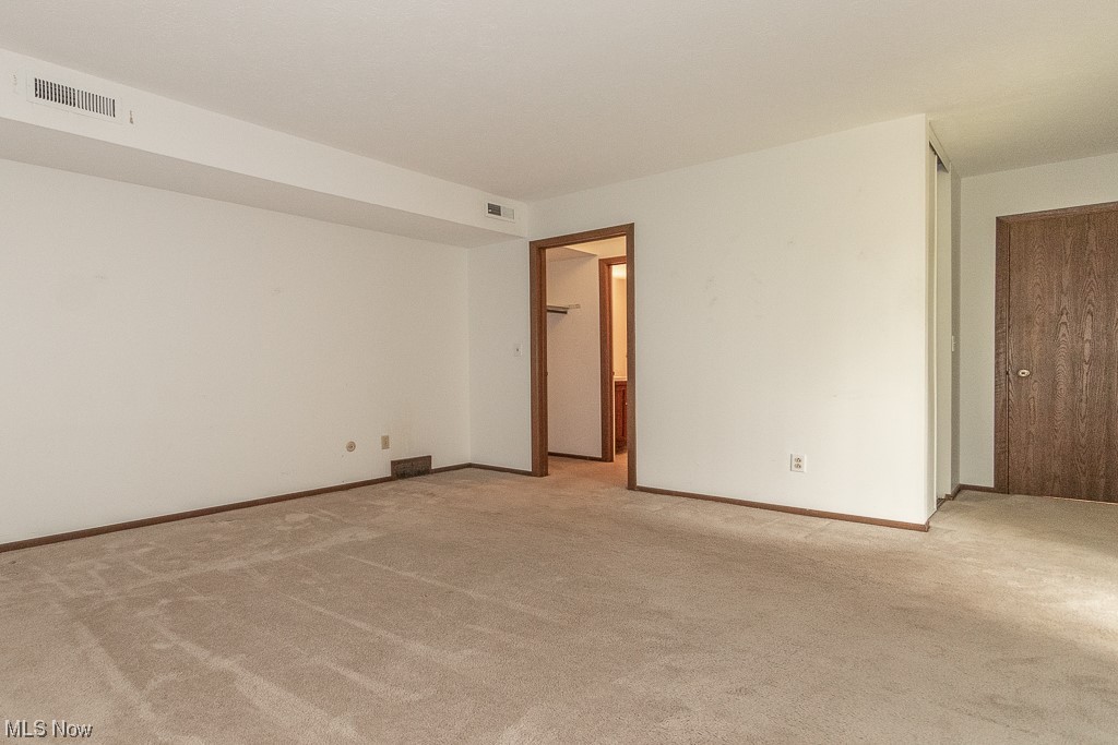 16565 Wren Road, Unit F Chagrin Falls, OH 44023 - Photo 7 of 15 Gallery Image 7