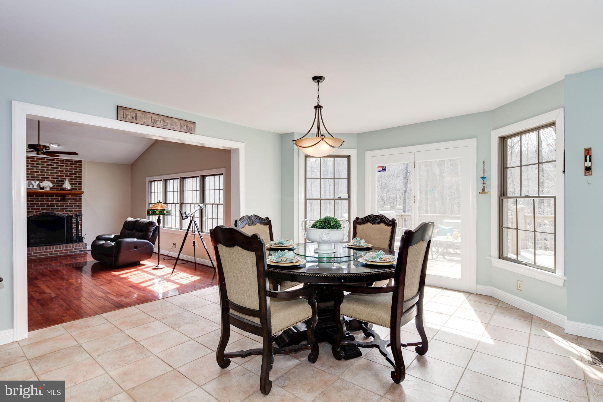 3315 Whitesworth Road Phoenix, MD 21131 - Photo 14 of 30 Large Breakfast Area w/Sliders to Deck