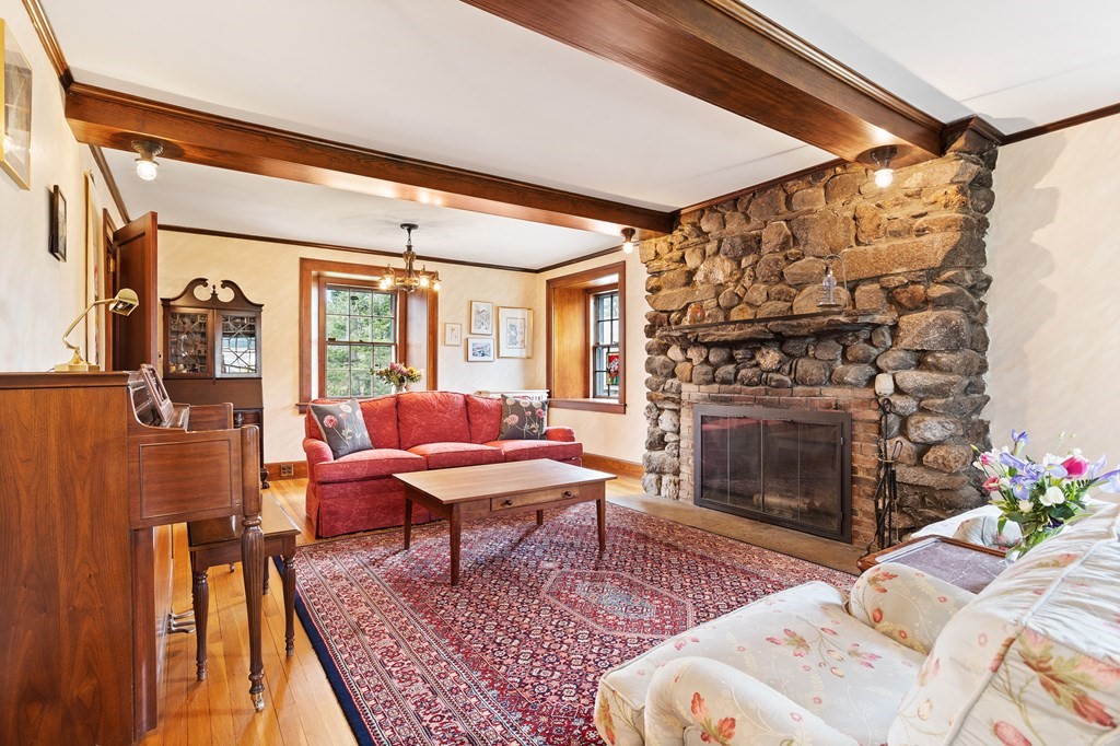 46 Dalton Road Chelmsford, MA 01824 - Photo 16 of 42 Gallery Image 16