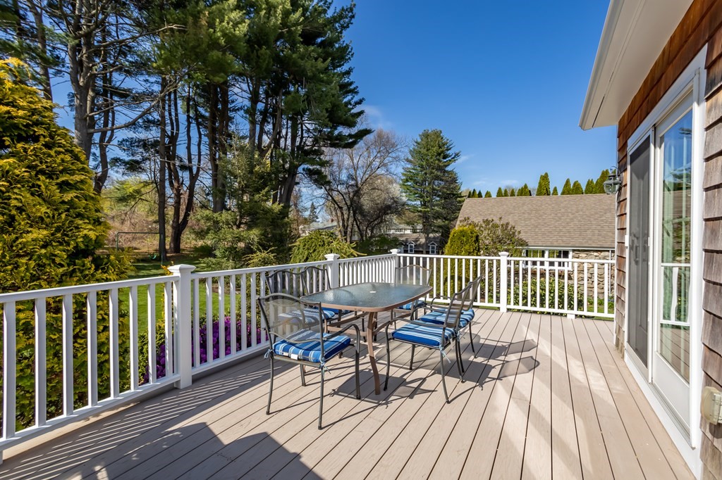46 Dalton Road Chelmsford, MA 01824 - Photo 10 of 42 Gallery Image 10